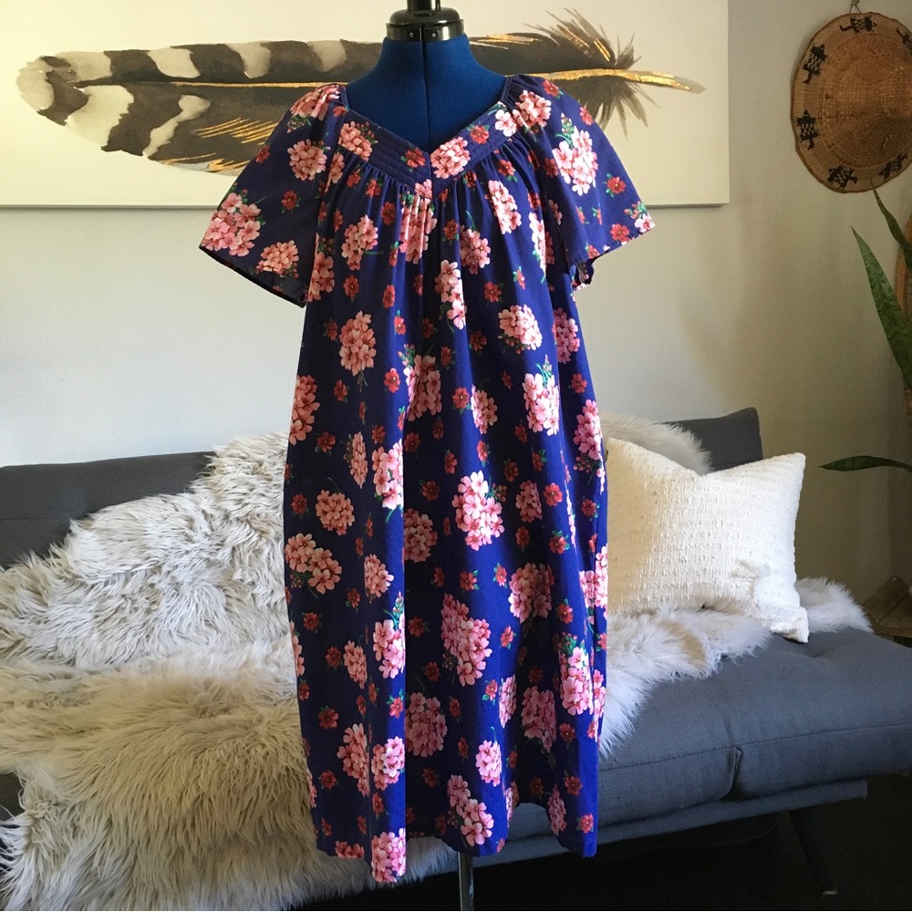 VTG 🌸 floral Muumu by Haband - Picture 7 of 16